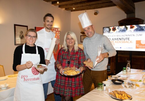 Promis backen wieder für Pro Juventute