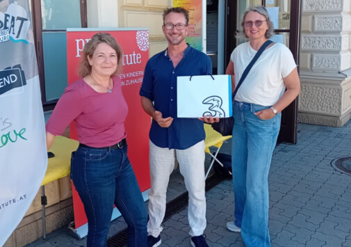 Großzügige Unterstützung von Drei hilft