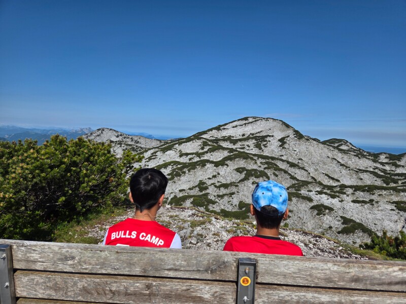 Gemeinsame Auszeit auf der Riederhütte