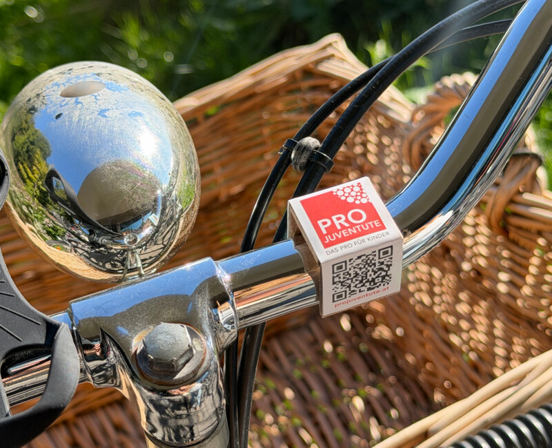 Pro Juventute auf Wiens Fahrrädern sichtbar